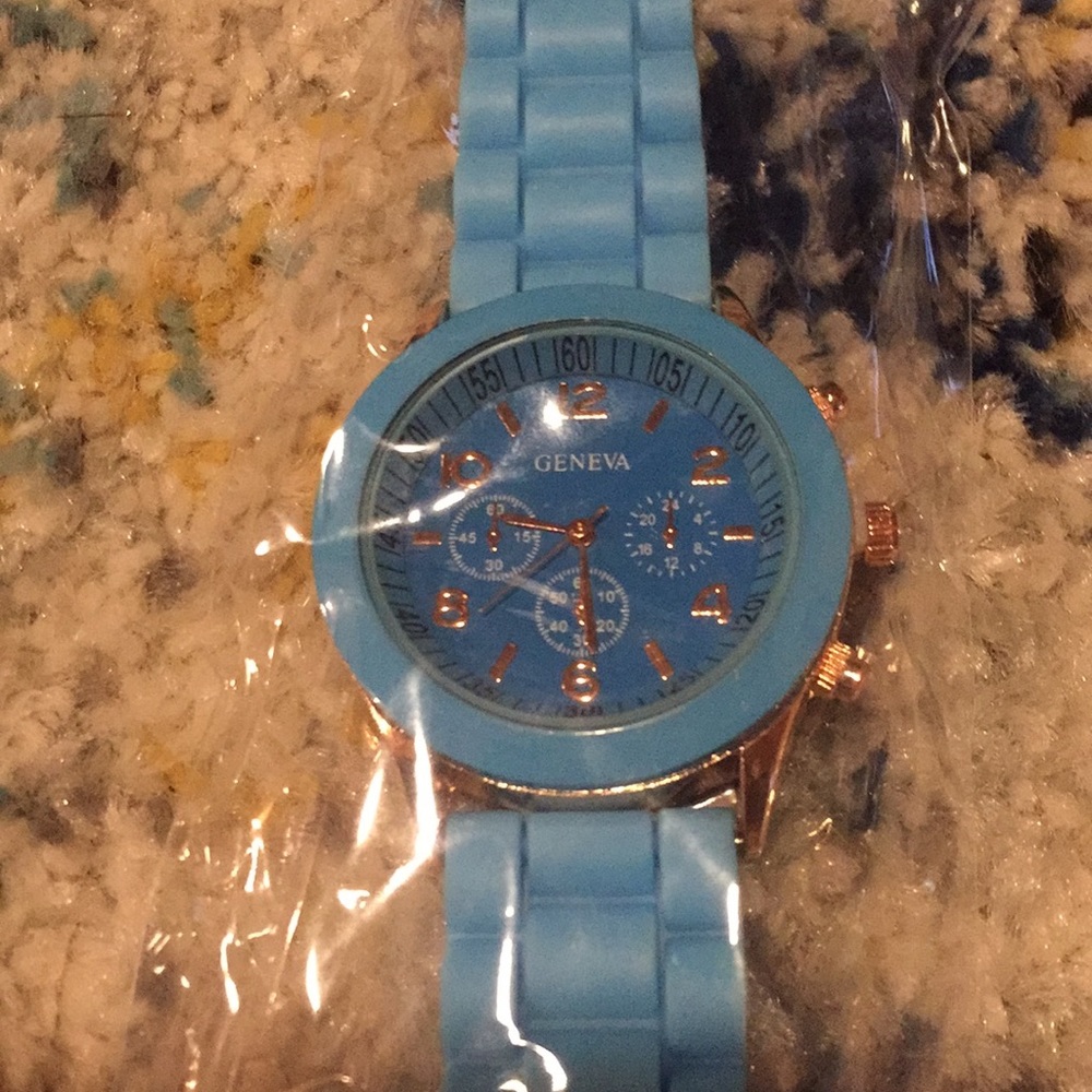 Watch - Picture 2 of 2
